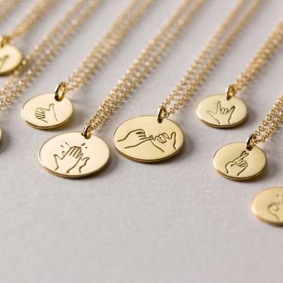 “High Five!” Hand Clap Dainty Cute Simple Necklace - Picture 5 of 16